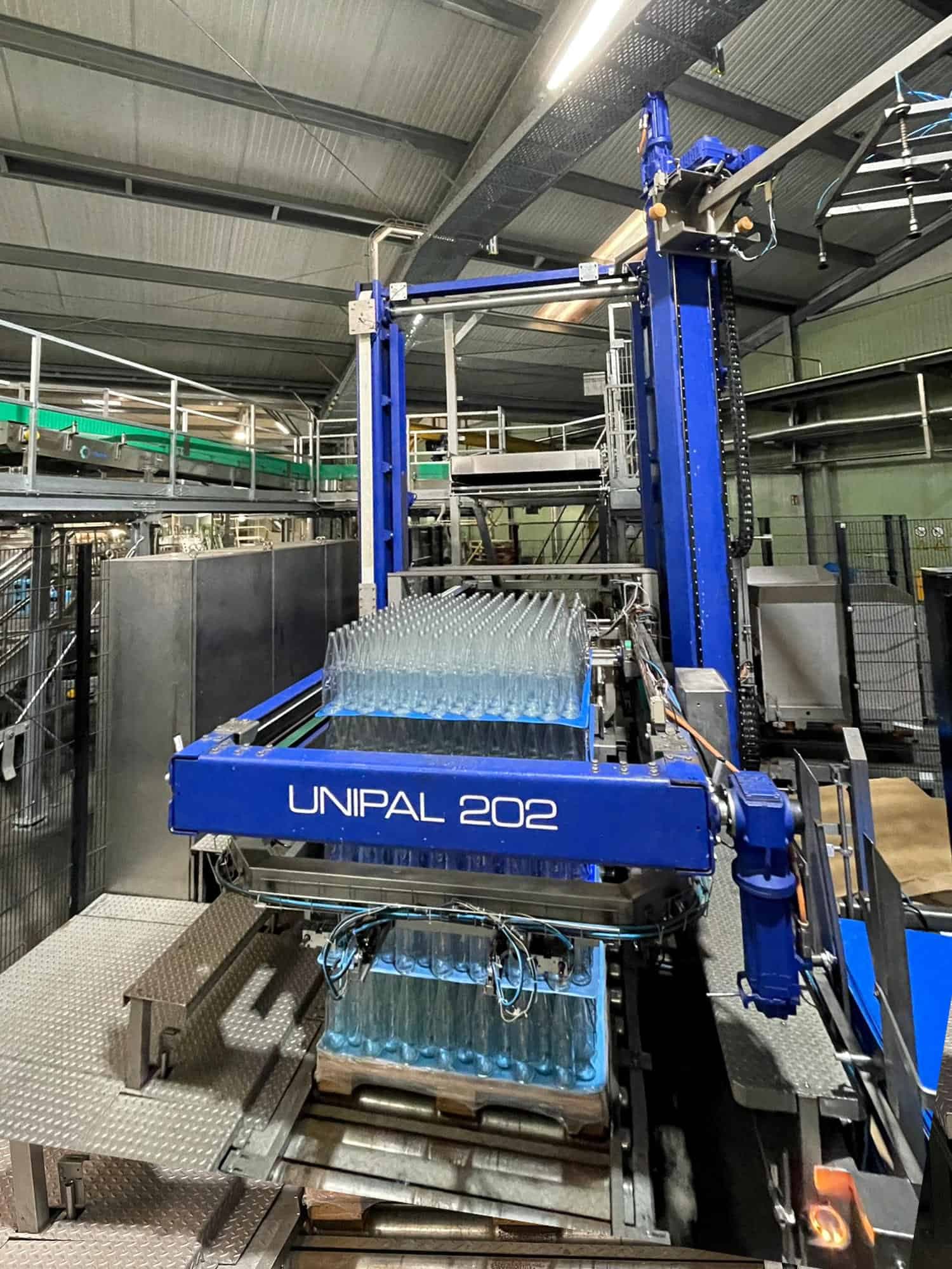 Vorderansicht von BMS Unipal 202