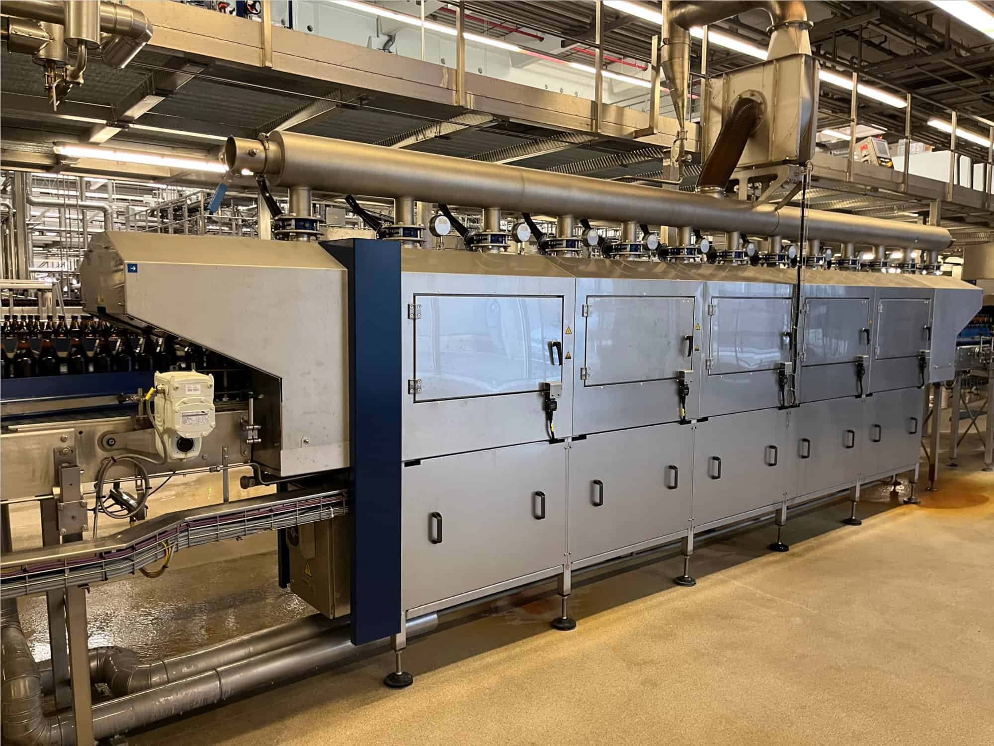 Seitenansicht of Krones Sleevematic M2 + Shrinkmat 5000