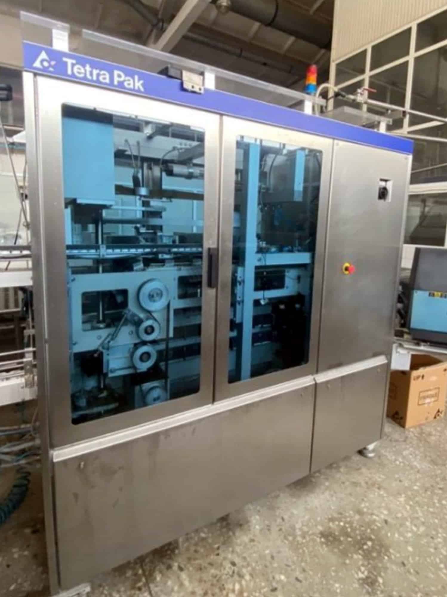Ansicht links von Tetra Pak TBA 8-1000 SQ